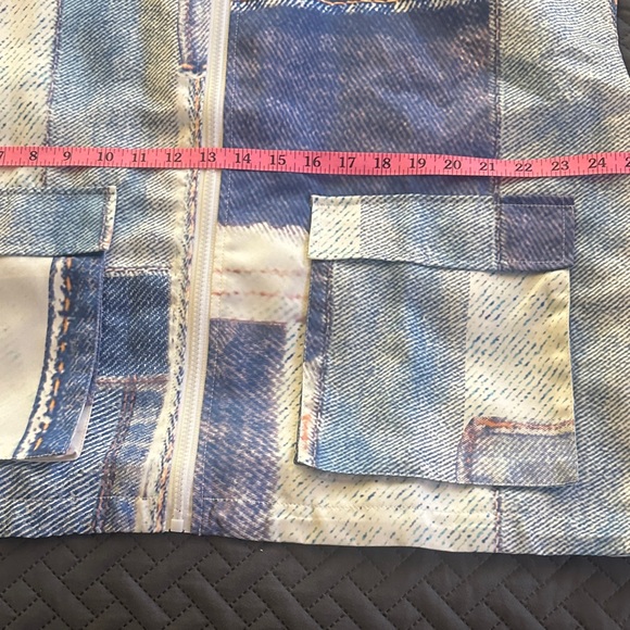 Patchwork Denim-Print Zip Front Vest - Blue/White - Picture 3 of 7